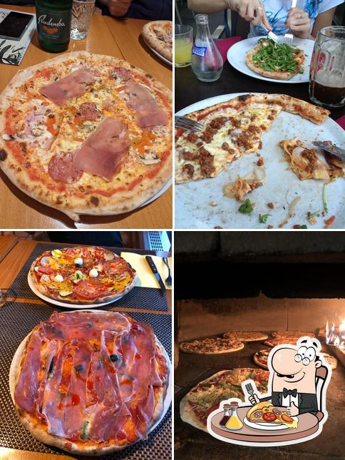 Scegli tra le svariate varianti di pizza