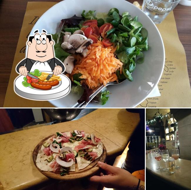 Questa è la foto che presenta la cibo e tavolo da pranzo di La Cantineta