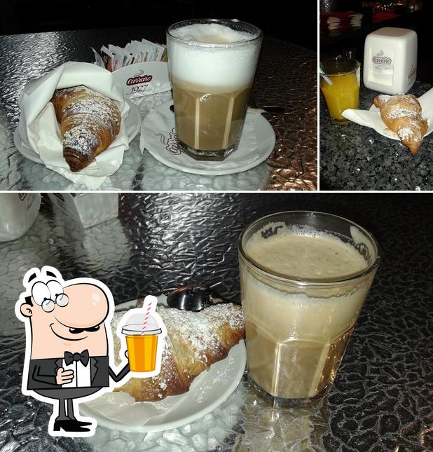 Goditi un drink a Monycafè