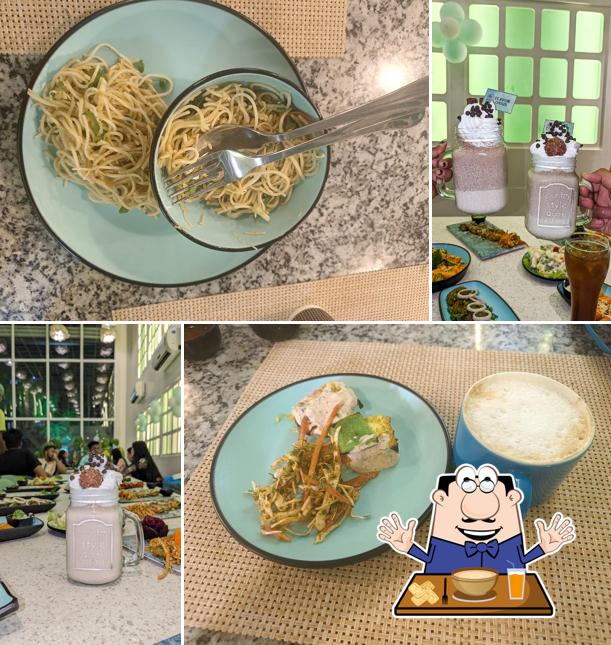Food at Flavor Oasis