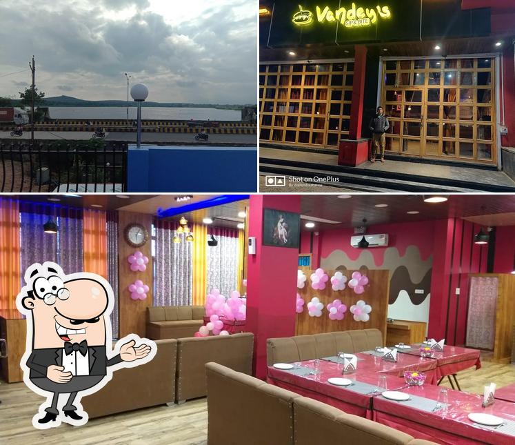 Vandey's Cafe Sip & Bite image