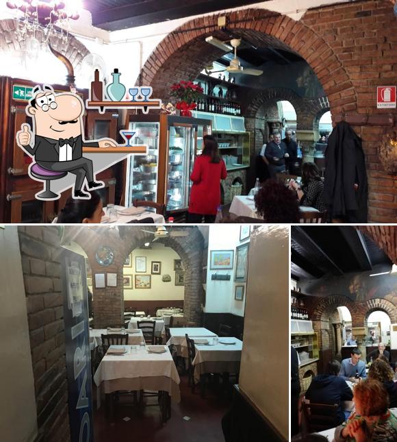 Gli interni di Antica Trattoria e Pizzeria Vicolo della Neve