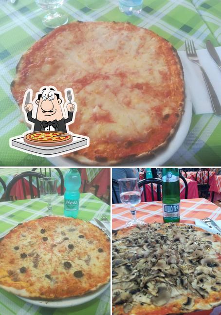 Ordina tra le molte varianti di pizza