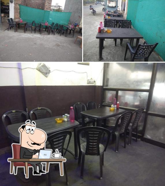 Check out how Kismat Chicken Fry Palace looks inside