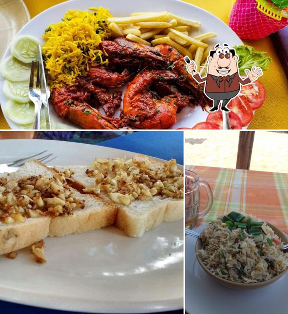 Food at Reggie's Cafe