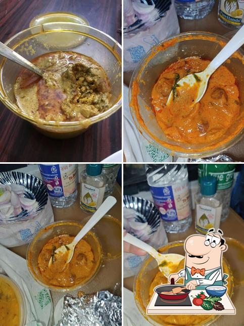Chicken curry at Shri Ramdev Marwadi Punjabi Dhaba