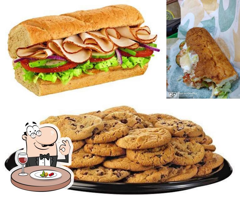 Meals at Subway DLF Phase 2