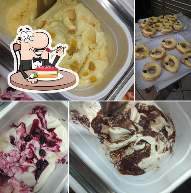 Snack del corso di Mascolo Angelo serve un'ampia selezione di dolci
