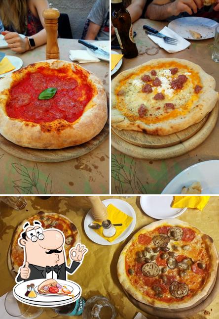Scegli tra le molte varianti di pizza