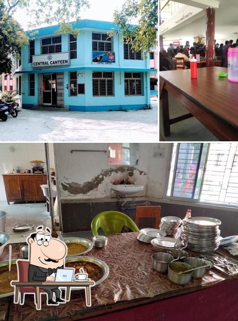 Check out how Central Canteen(B.U.) looks inside
