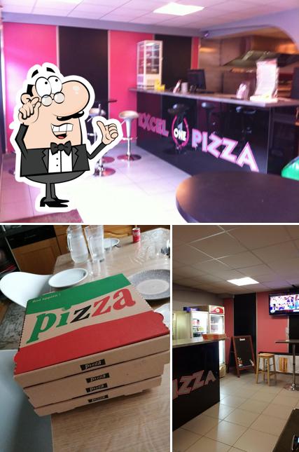 L'intérieur de Excel One Pizza Chelles, Pizza à Emporter, Livraison de Pizzas