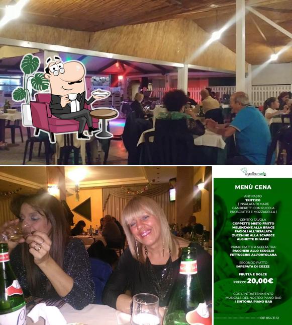 Siediti a un tavolo di Ristorante Il Grottino Verde