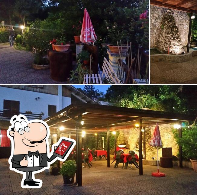 Gli esterni di Ristorante Le Casette Poggio San Lorenzo