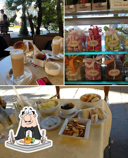 Platti al Pasticceria Gelateria Mangini