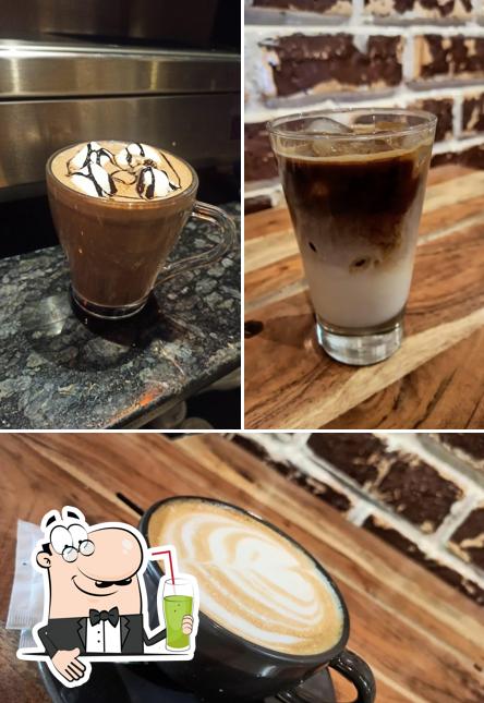 GAVZ CAFÉ DAVANGERE provides a range of drinks