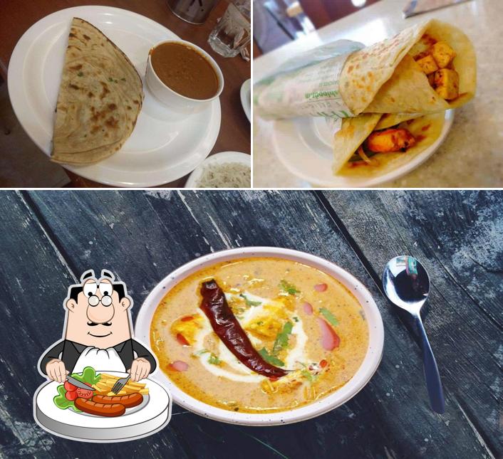 Food at Aryan Family's Delight