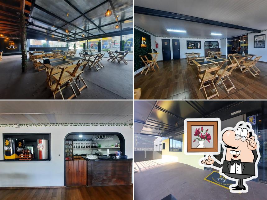 O interior do Family Restaurante e Choperia
