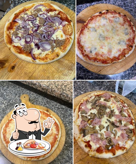 Prenditi una pizza a King Pizza Kebab