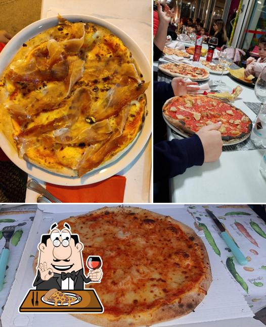 Prenditi una pizza a Pizzeria Chic Park