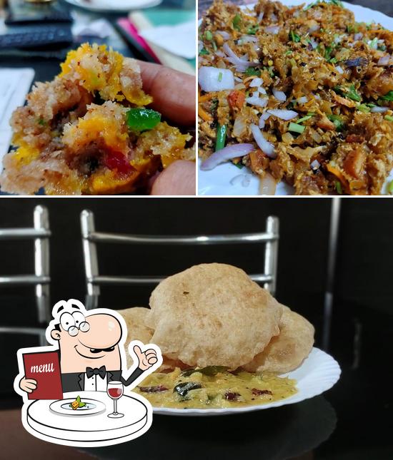 Puthuma Food Court Teekoy