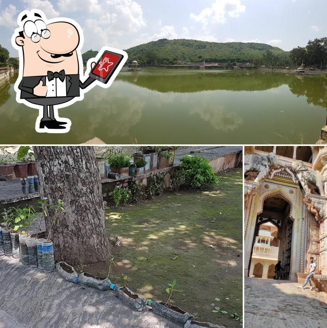 Check out how lake view garden restaurant looks outside