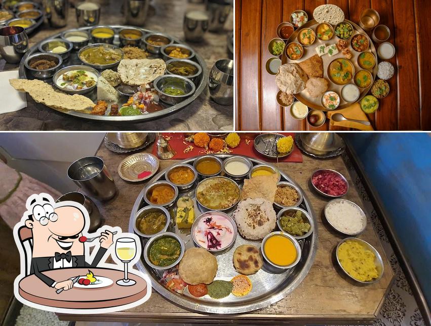 Food at Panch Shahi Pakwan Thali Restaurant
