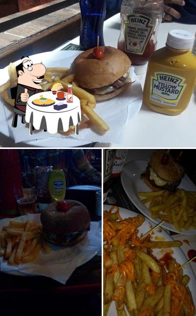 Consiga um hambúrguer no Bar Do Tomate