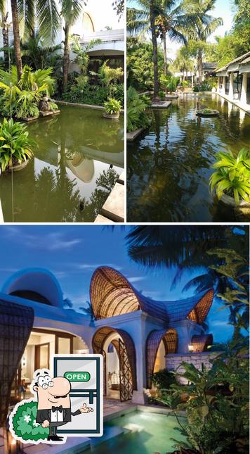 Check out the outside area of Backwater Cafe ಬ್ಯಾಕ್ ವಾಟರ್ ಕೆಫೆ