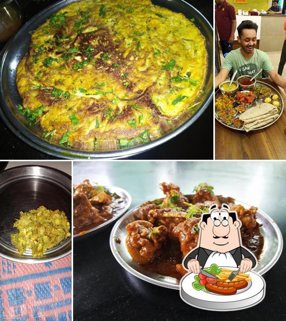 Meals at Patilwada Chulivarach Jevan, Branch No. 1