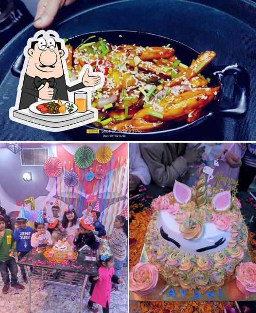 Meals at Street restaurant