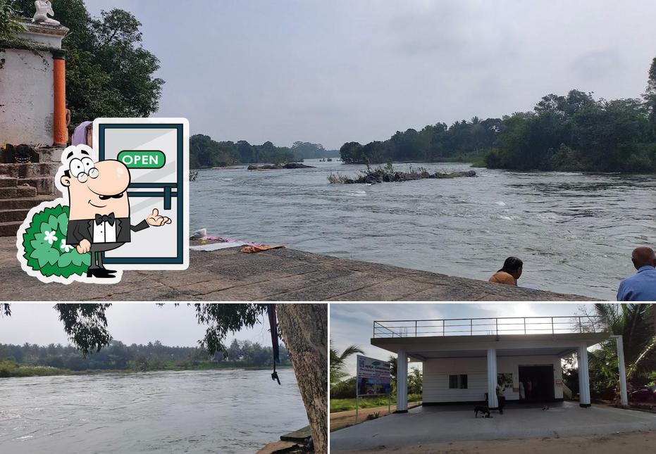 Enjoy the view at the outside area of Bramhanara Bojanalaya