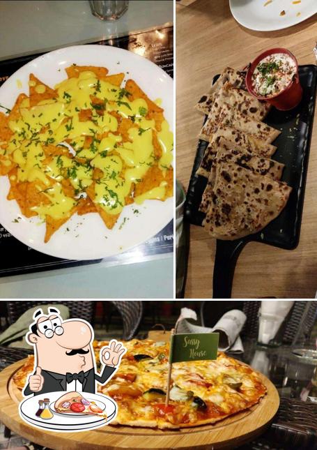 Pick pizza at Sassy House - All Day Cafe