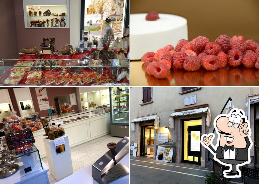 La interni e cibo del ristorante