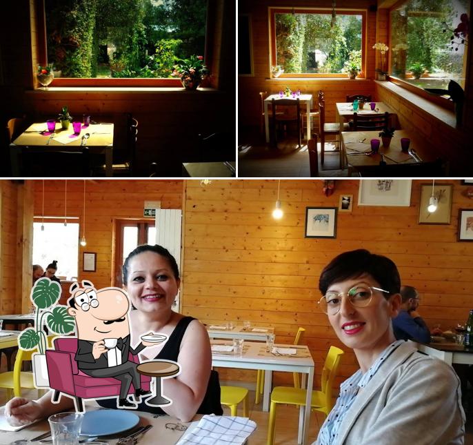 Siediti a un tavolo di Singola Ristorante Naturale