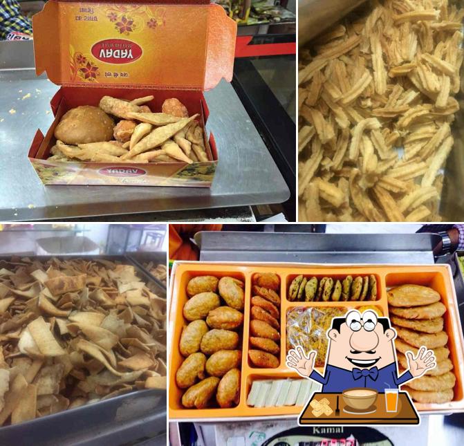 Food at YADAV MATTHI WALA