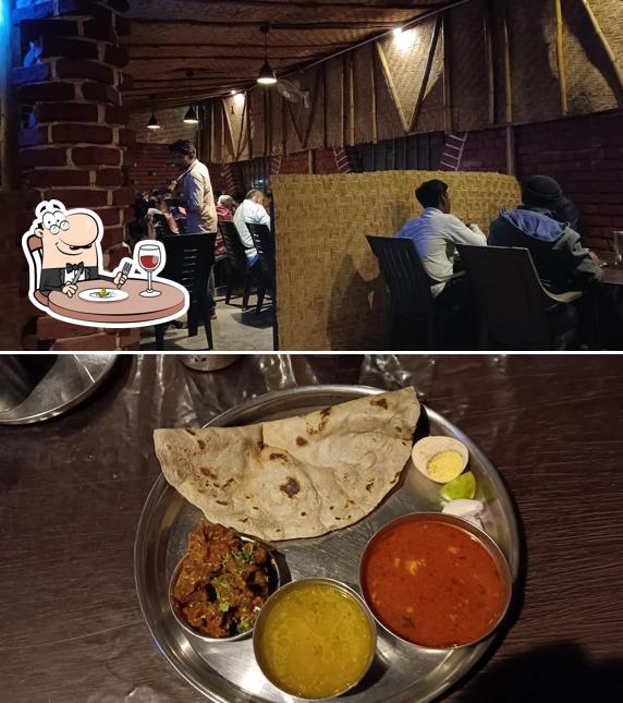 Food at हॉटेल वाडा Hotel Wada