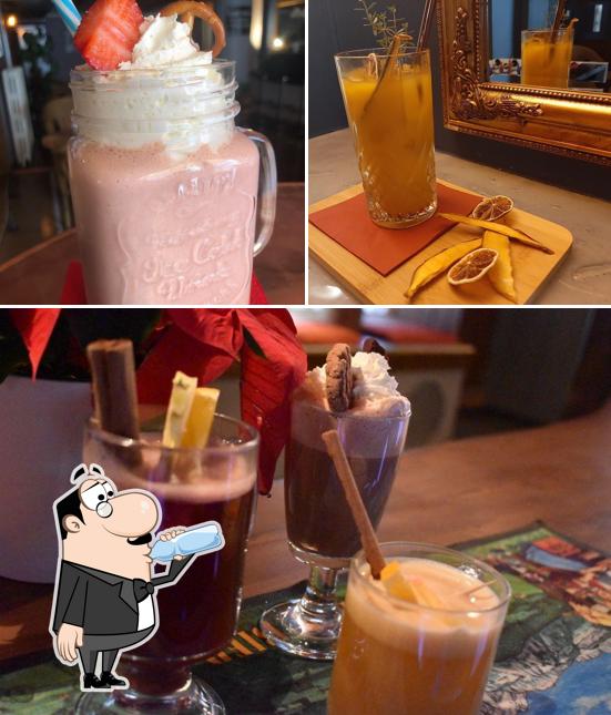 Scegliti un drink dal menu Scegliti un drink dal menu