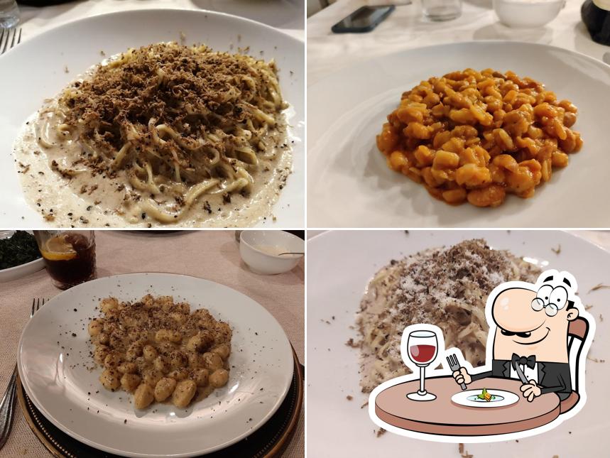 Cibo al Trattoria Oppici