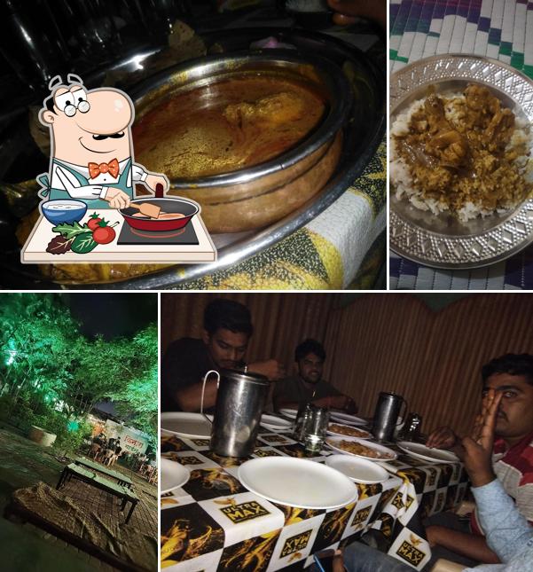 Chicken curry at Hotel Kinara