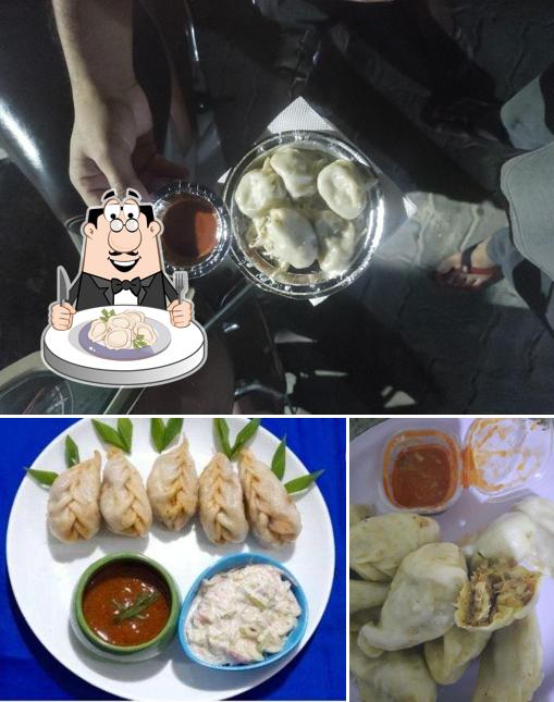 Dumplings at DEURALI MOMOS@CHEF ISHWAR KUMAR
