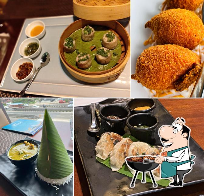 Get meat meals at Café De Bangkok kochi
