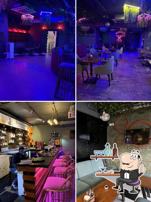 Check out how Howl’n Pub looks inside