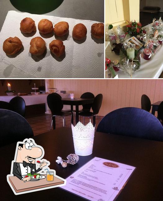 Dai un’occhiata alla foto che raffigura la cibo e interni di Hofcafé Oberarig