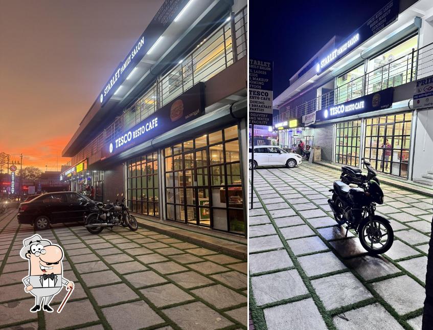 The exterior of Tesco Resto Cafe