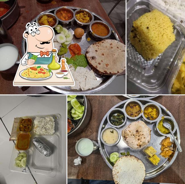 Food at Purohit Thali - Best Food at Surat Railway Station Unlimited Thali Gujarati Thali Punjabi Thali Railway Food in Surat