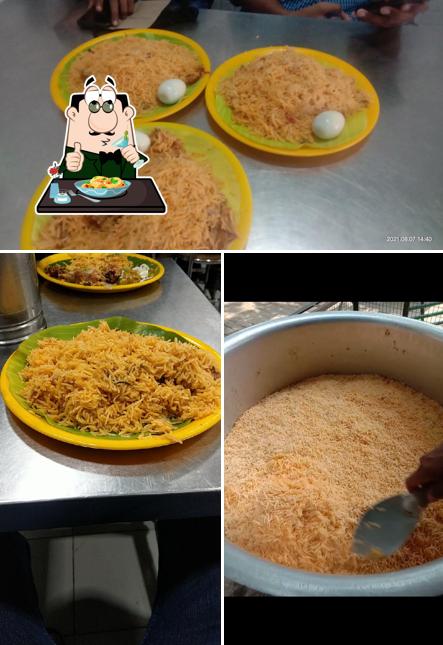 Food at AMBUR BIRIYANI