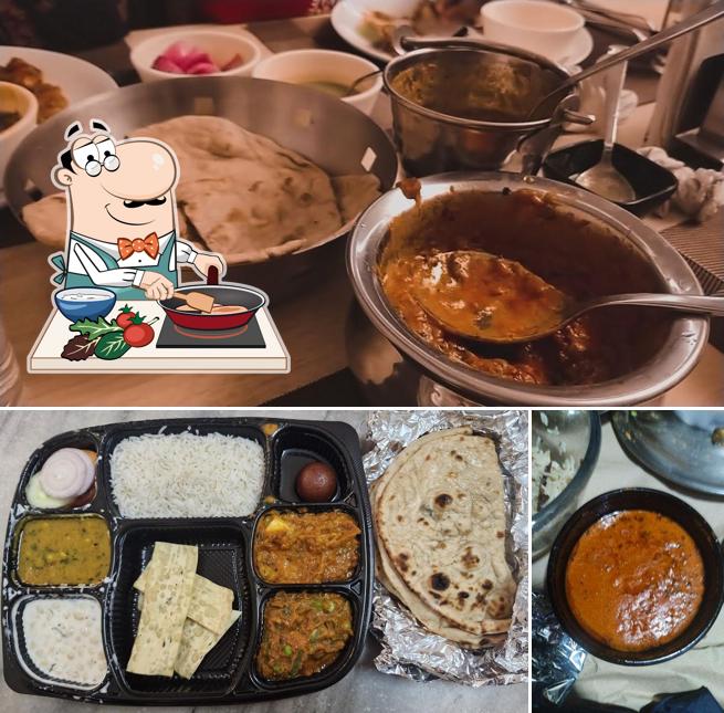 Chicken curry at Moti Mahal Delux