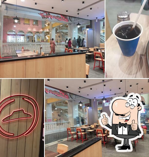 Pizza Hut Grand Venice Mall, Noida