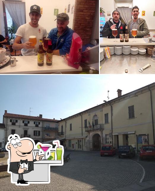 Foto di Bar caffe della piazza