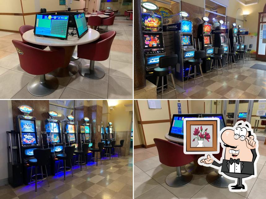 Siediti a un tavolo di Bingo Del Golfo